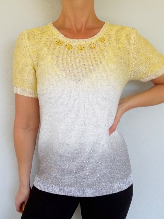 Alfred Dunner Sweaters - Alfred Dunner Petite yellow gray ombré glitter sequin short sleeve sweater PM